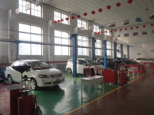 整車(chē)故障診斷與保養(yǎng)區(qū)域